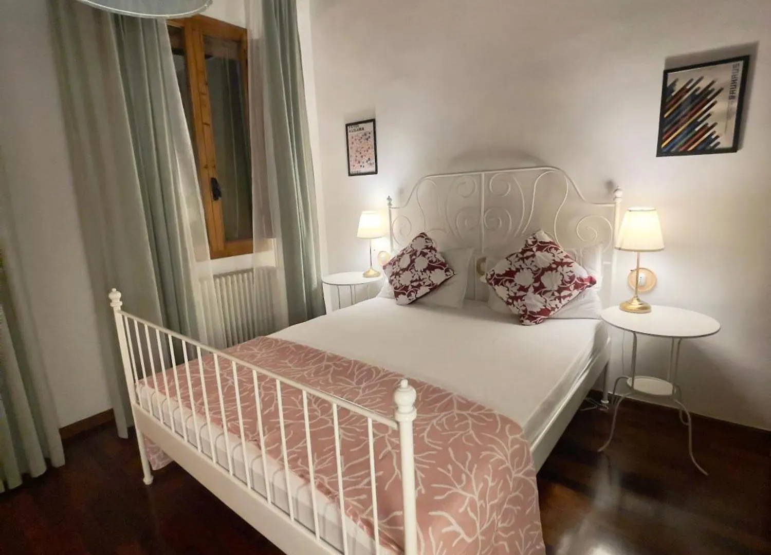 The Florentine Nest contacts